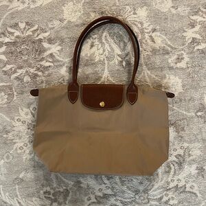 Longchamp medium tote